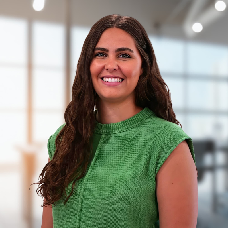 Bella_Operations Manager